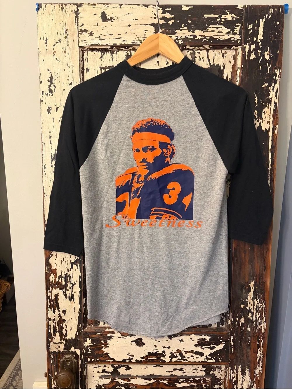 Walter Payton Sweetness Chicago Bears Vintage size small raglan  baseball  Tee.